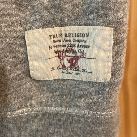True Religion short sleeve sweatshirt - Picture 4 of 9